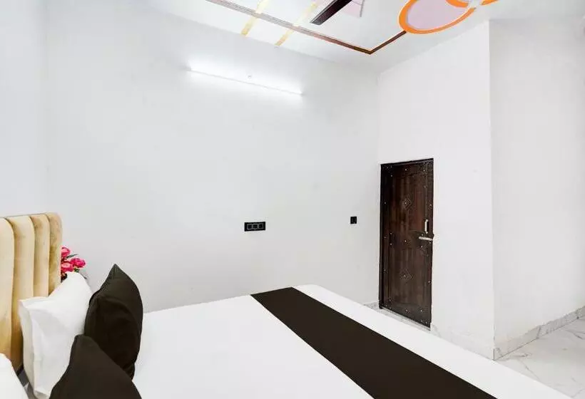 ホテル Oyo Jannat Residency