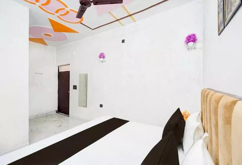 ホテル Oyo Jannat Residency