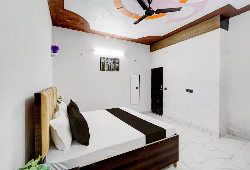 ホテル Oyo Jannat Residency