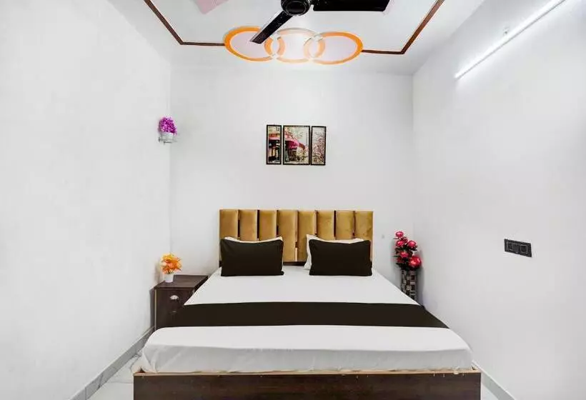 ホテル Oyo Jannat Residency