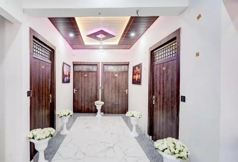 ホテル Oyo Jannat Residency