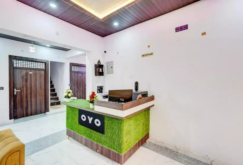 ホテル Oyo Jannat Residency