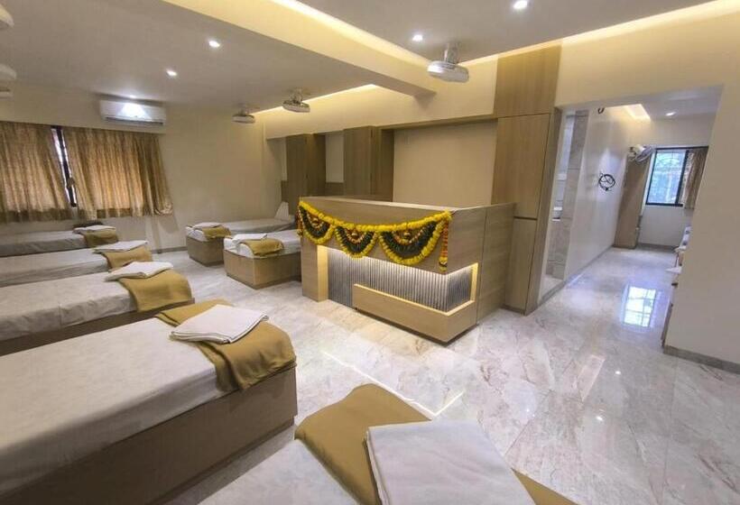 Hotel Raman Dormitory