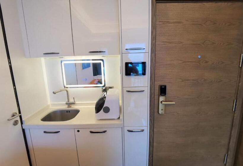 Interact China Fine Condo Shenzhen Bay