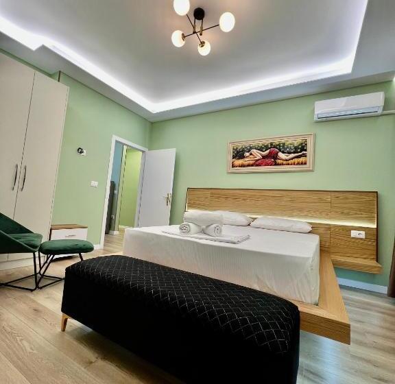 بنسيون Spiranca Luxury Suites