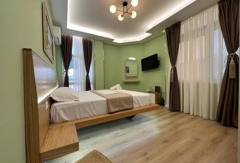 پانسیون Spiranca Luxury Suites