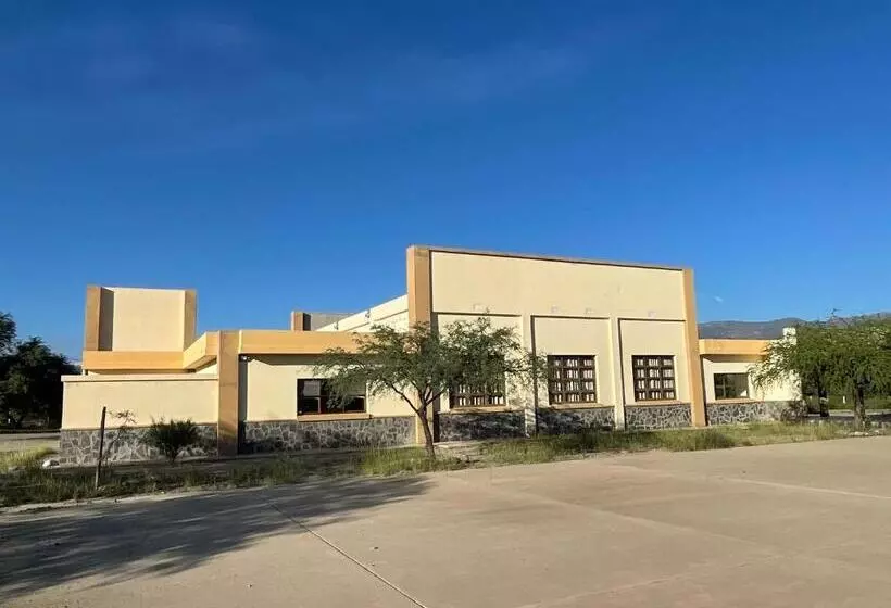 Retkeilymaja Casa De Retiros Virgen De Guadalupe, Finca La Soledad. Bodega Prelatura