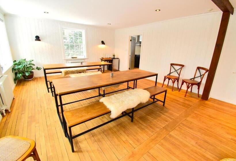 Retkeilymaja Le Partage Lodge: Destination Plein Air Et Sociale