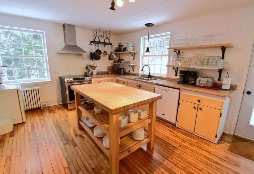 ユースホステル Le Partage Lodge: Destination Plein Air Et Sociale