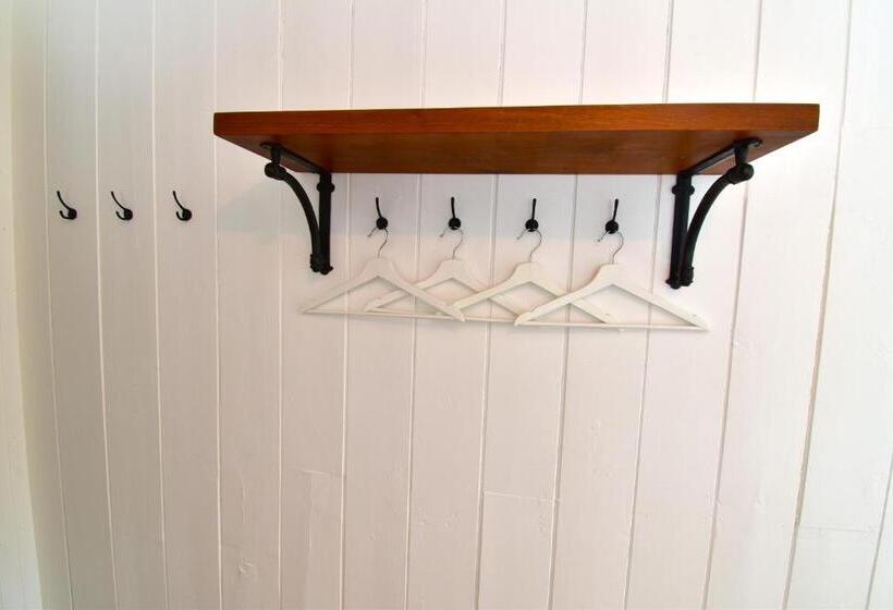 Retkeilymaja Le Partage Lodge: Destination Plein Air Et Sociale