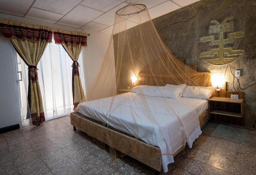 Ambos Mundos Hotel Boutique