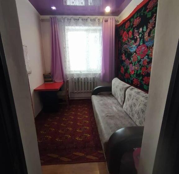 تختخواب و صبحانه Guest House Uruyat