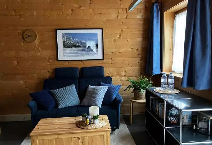Aamiaismajoitus (B&B) Chalet Alpina Gyger