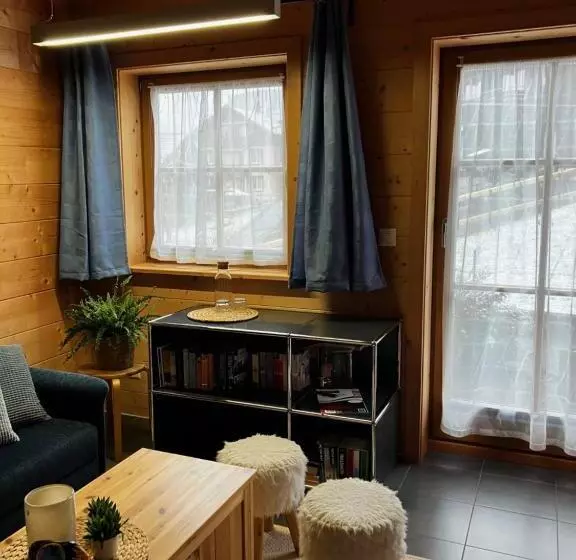 Aamiaismajoitus (B&B) Chalet Alpina Gyger