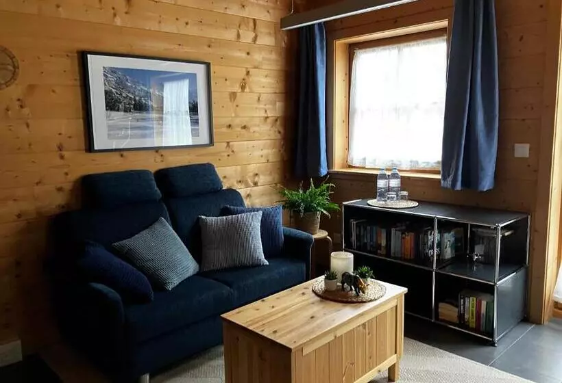 Aamiaismajoitus (B&B) Chalet Alpina Gyger