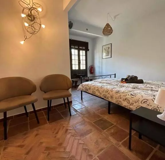 Aamiaismajoitus (B&B) El Bufon De La Corte