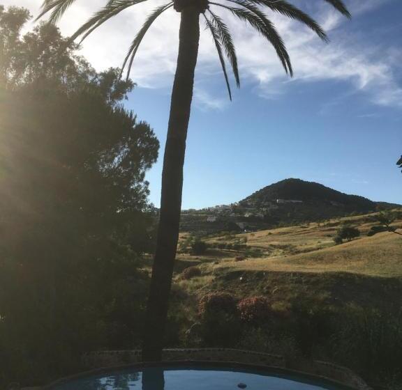 Bed and Breakfast El Bufon De La Corte