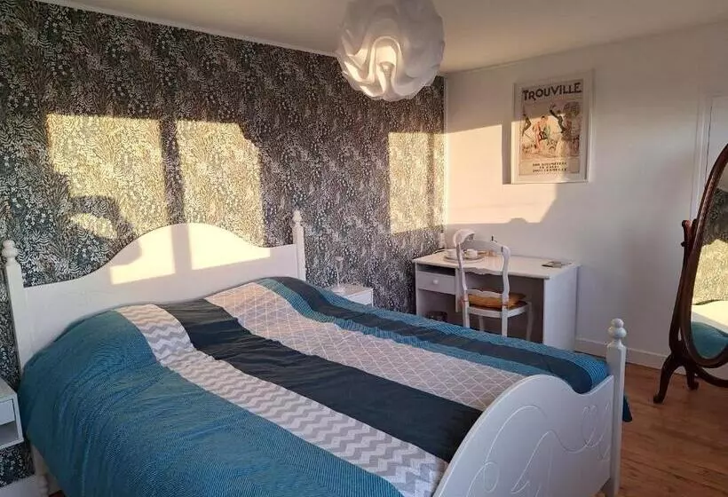 Aamiaismajoitus (B&B) La Fleur Du Soleil