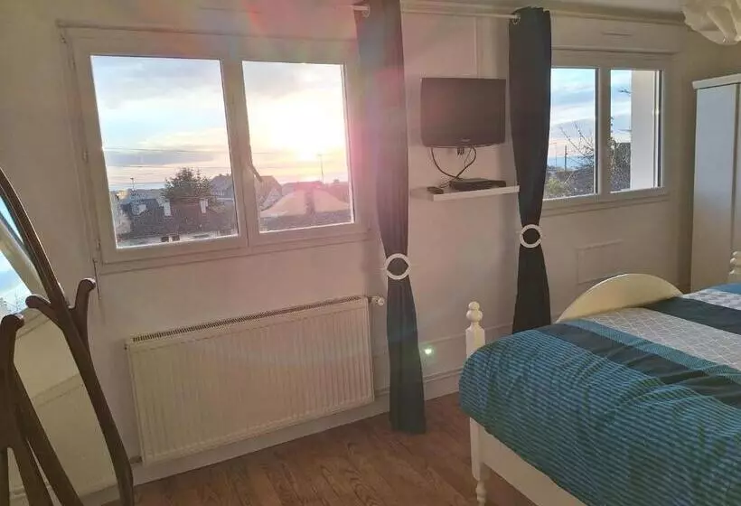 Aamiaismajoitus (B&B) La Fleur Du Soleil