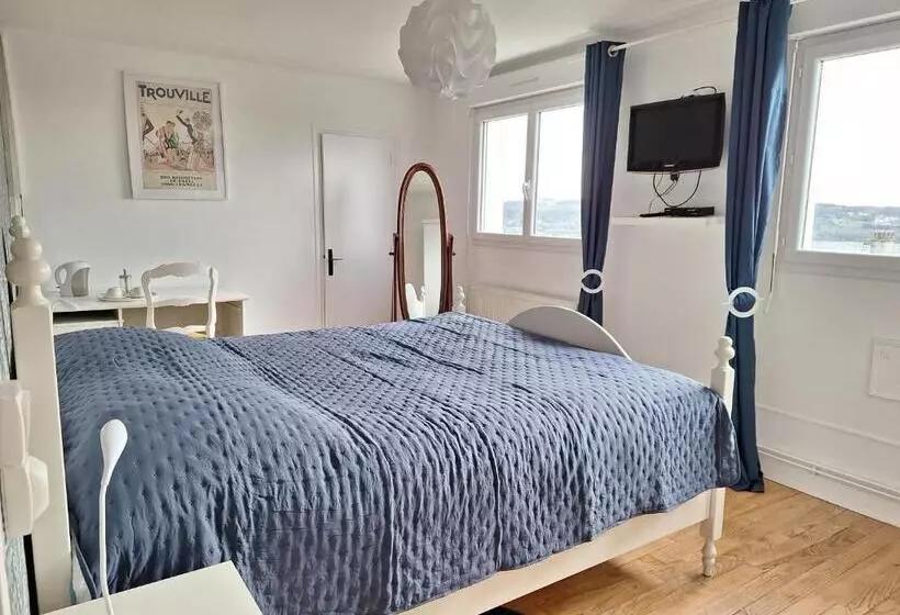 Aamiaismajoitus (B&B) La Fleur Du Soleil