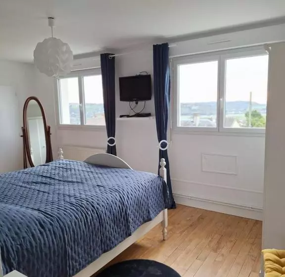 Aamiaismajoitus (B&B) La Fleur Du Soleil