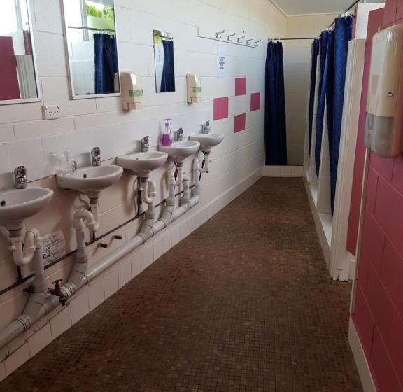 مبيت وإفطار Minjerribah Accommodation Standalone Unit