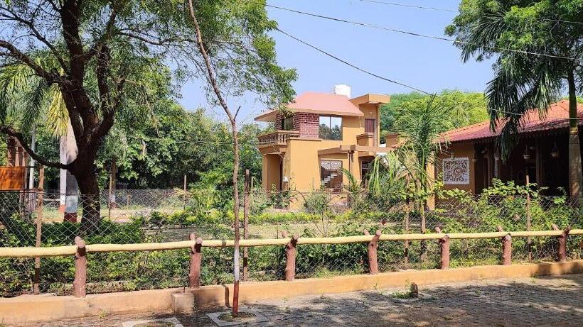 酒店 Swarg Maru Gam Health Resort