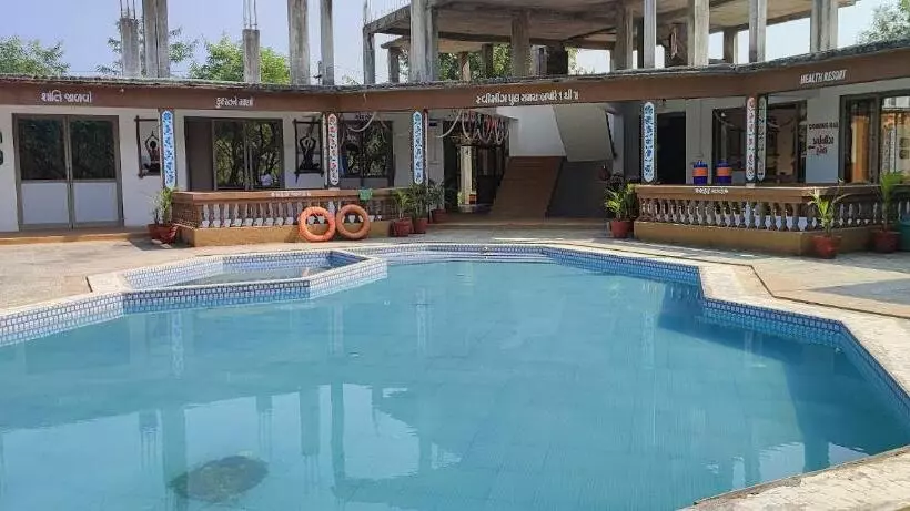 ホテル Swarg Maru Gam Health Resort