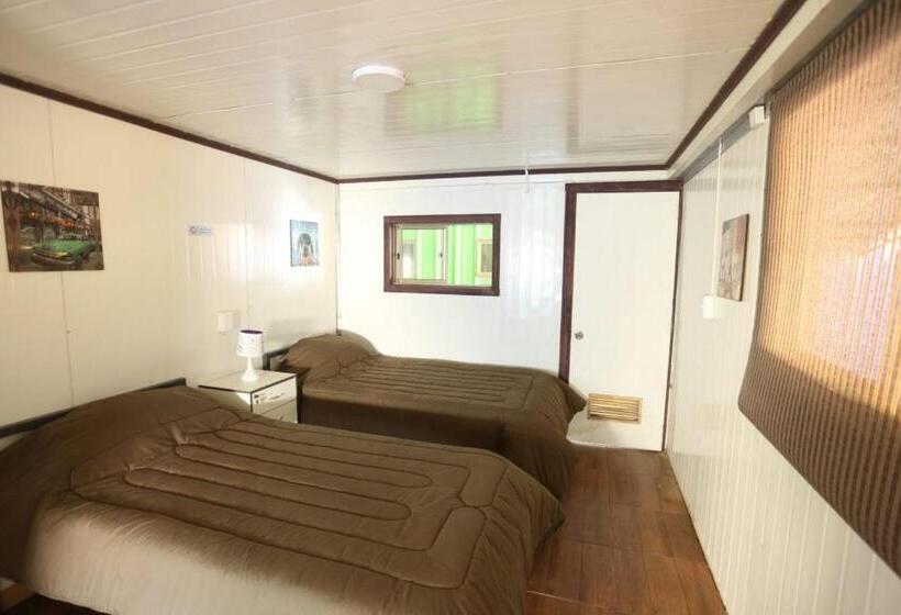 پانسیون Hostal Ibiza