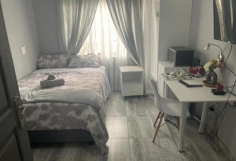 بنسيون Olimg Stays Budget Room1