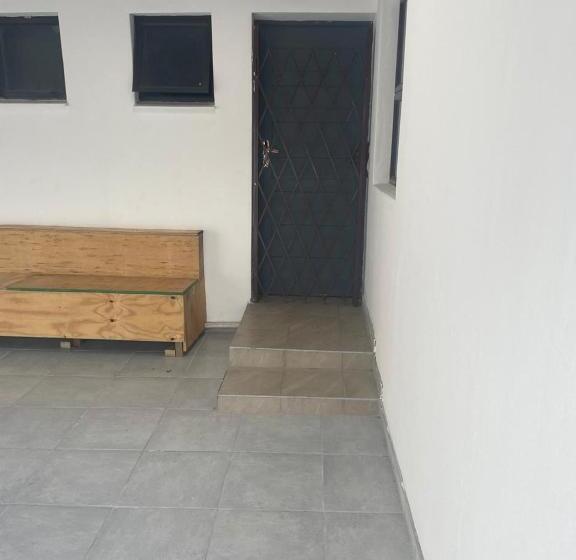 بنسيون Olimg Stays Budget Room1