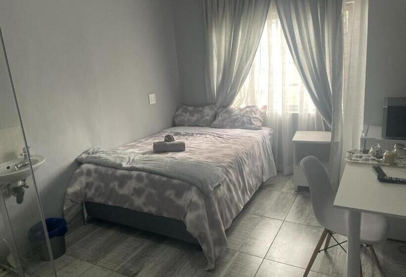 بنسيون Olimg Stays Budget Room1