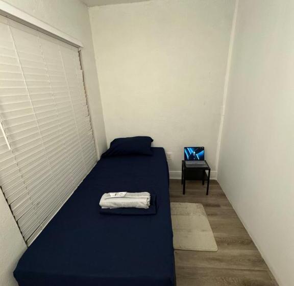 פנסיון Villa By Eco Shared