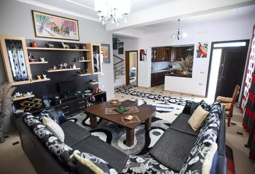 ペンション Villa Solitude