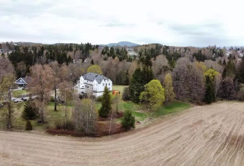 Retkeilymaja Herregårdshuset As