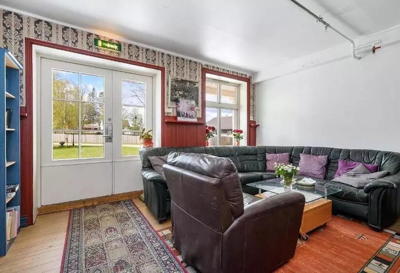 Retkeilymaja Herregårdshuset As