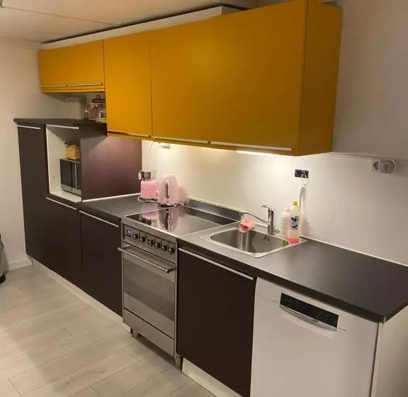 Retkeilymaja Herregårdshuset As