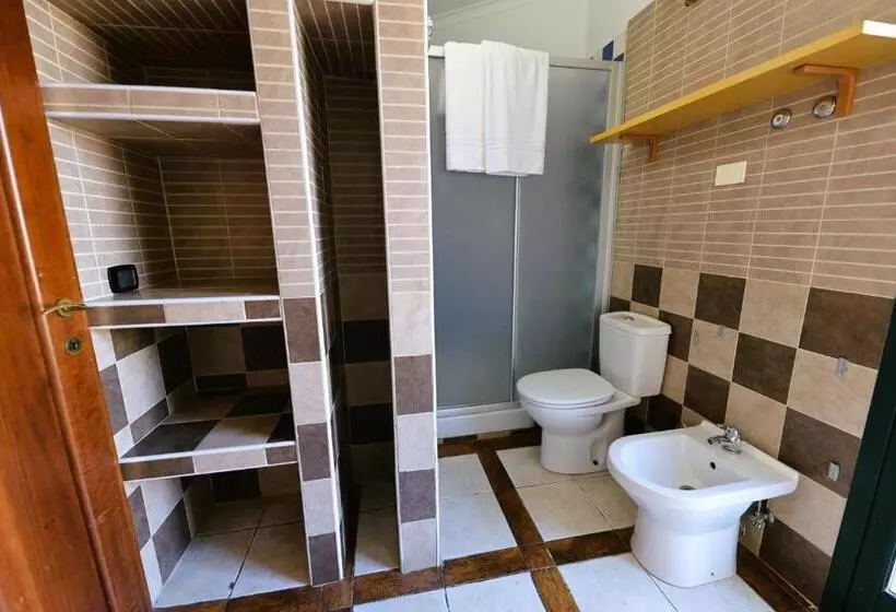 تختخواب و صبحانه Villa Courrier