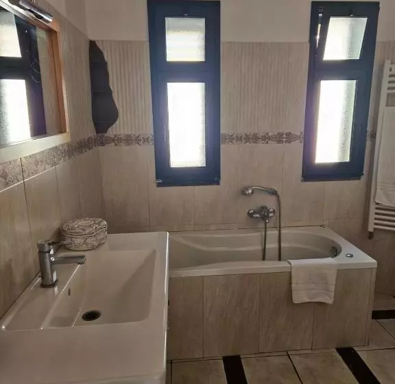 تختخواب و صبحانه Villa Courrier