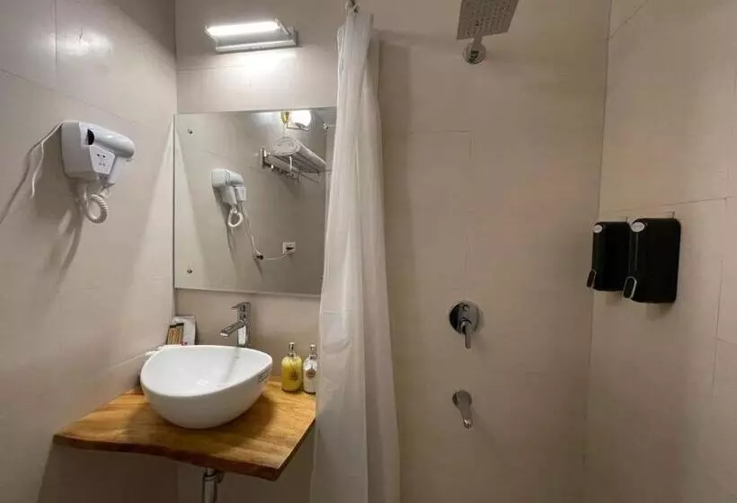 هتل White House Mussoorie