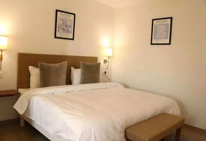 هتل White House Mussoorie