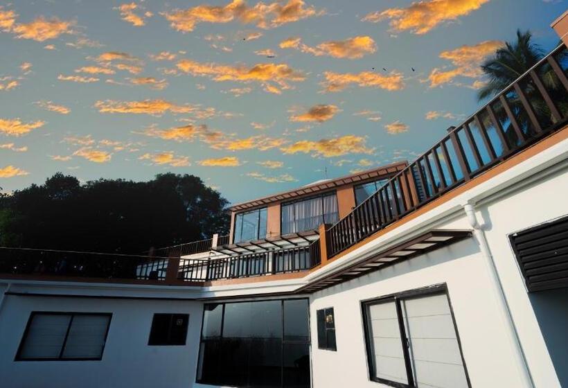 Hotel Jungle Drive Resort Vayalada