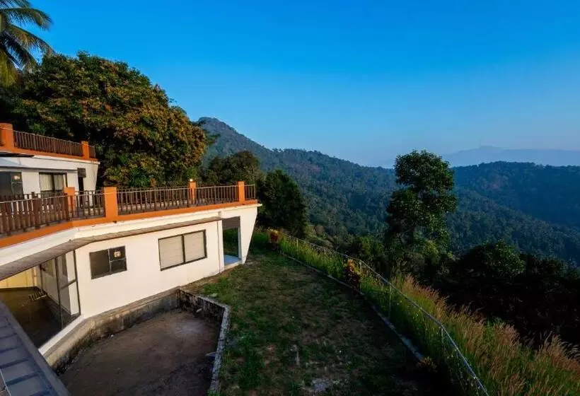 ホテル Jungle Drive Resort Vayalada