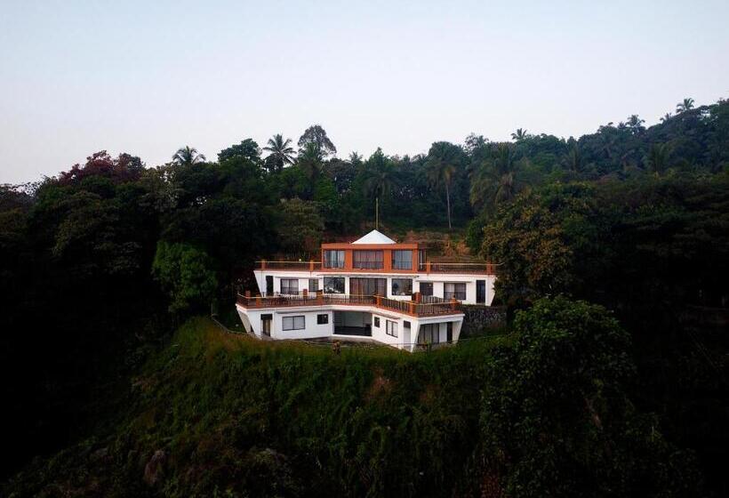 Hotel Jungle Drive Resort Vayalada