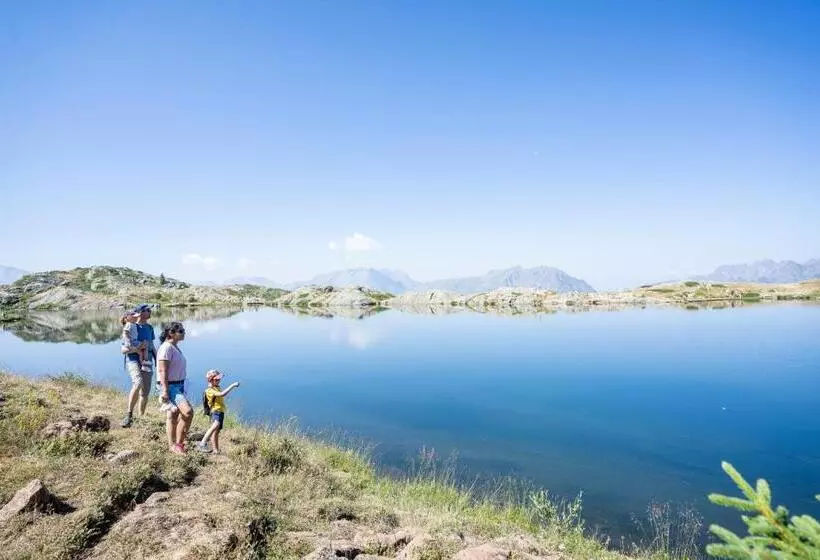 هتل Villages Clubs Du Soleil   Oz En Oisans