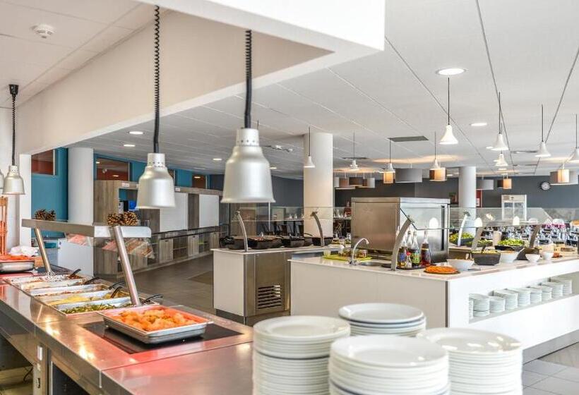 فندق Villages Clubs Du Soleil Oz En Oisans