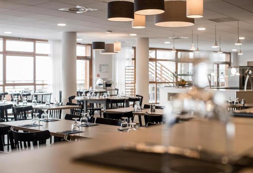 فندق Villages Clubs Du Soleil Oz En Oisans