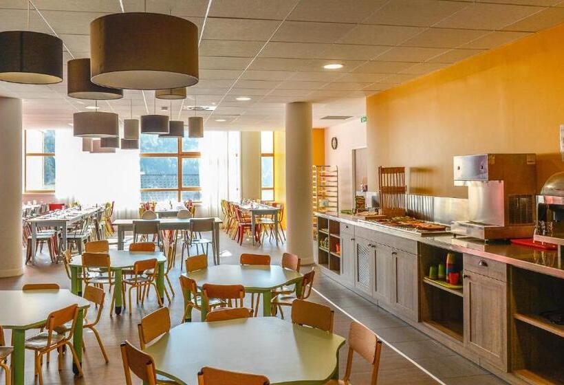 فندق Villages Clubs Du Soleil Oz En Oisans