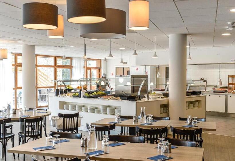 فندق Villages Clubs Du Soleil Oz En Oisans