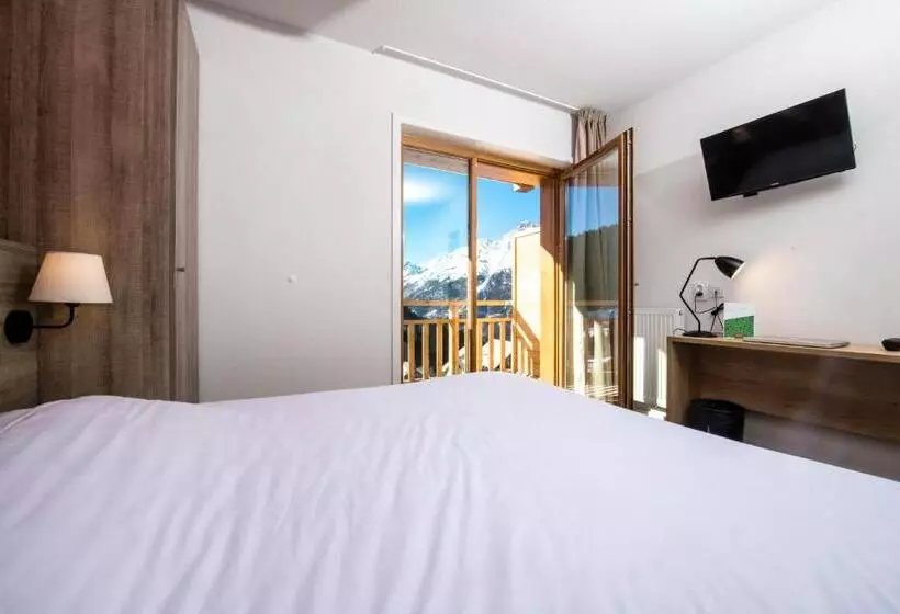 هتل Villages Clubs Du Soleil   Oz En Oisans